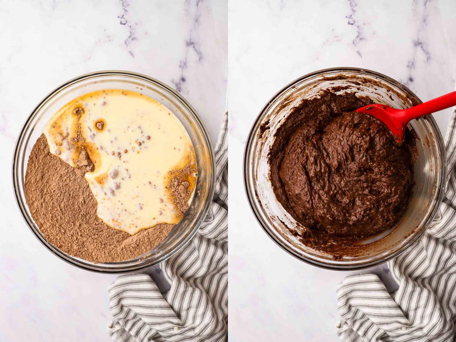 Mélande des ingrédients liquides et des ingrédients secs Muffins double chocolate