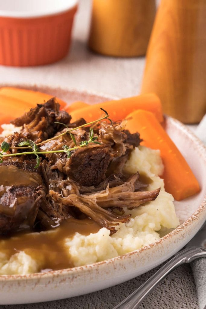 rôti de palette de boeuf et sa sauce plat final