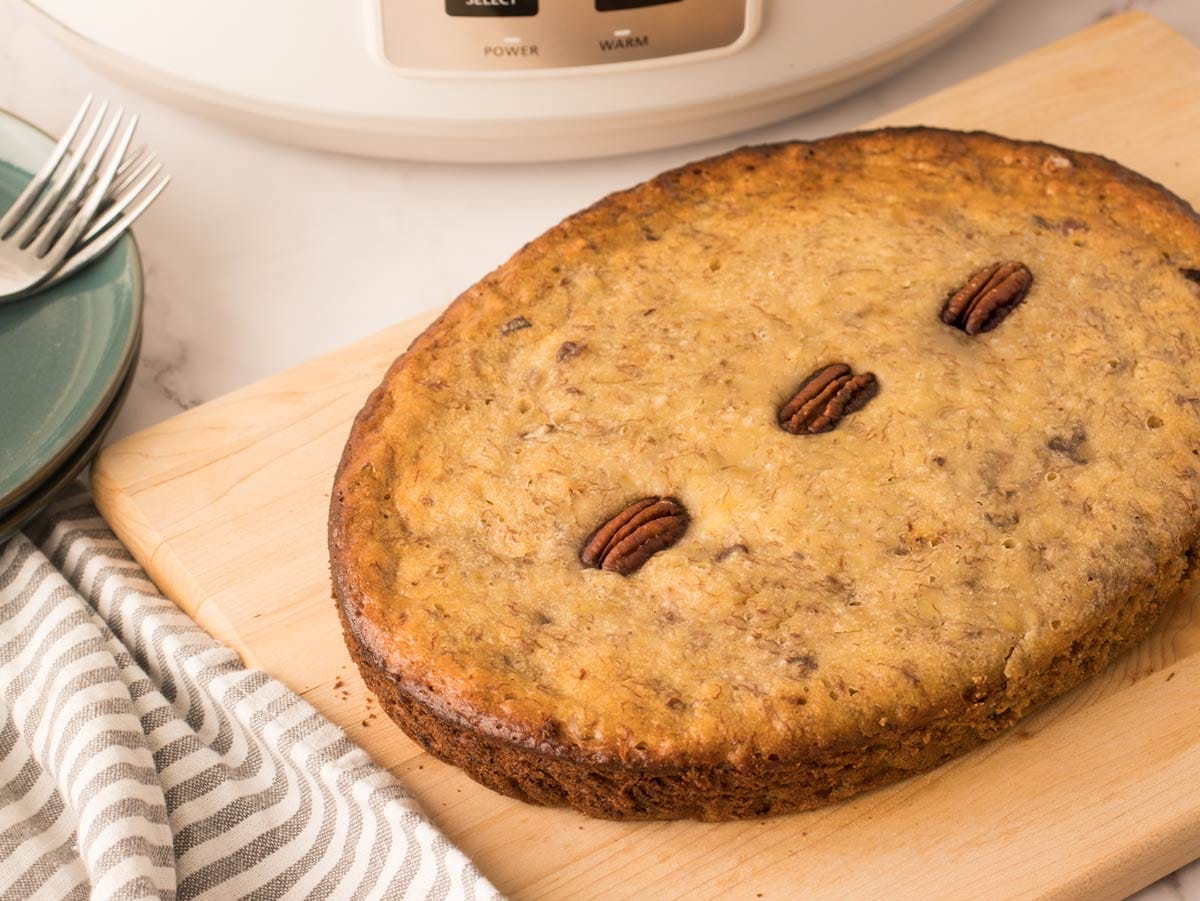 Pain aux bananes très moelleux qui a cuit lentement à la mijoteuse.
